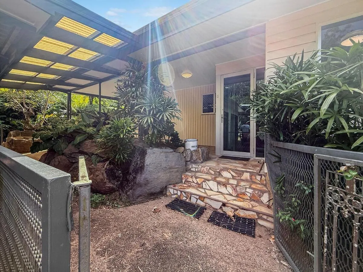 Mission Estate Villa South Mission Beach 0*,  Australia